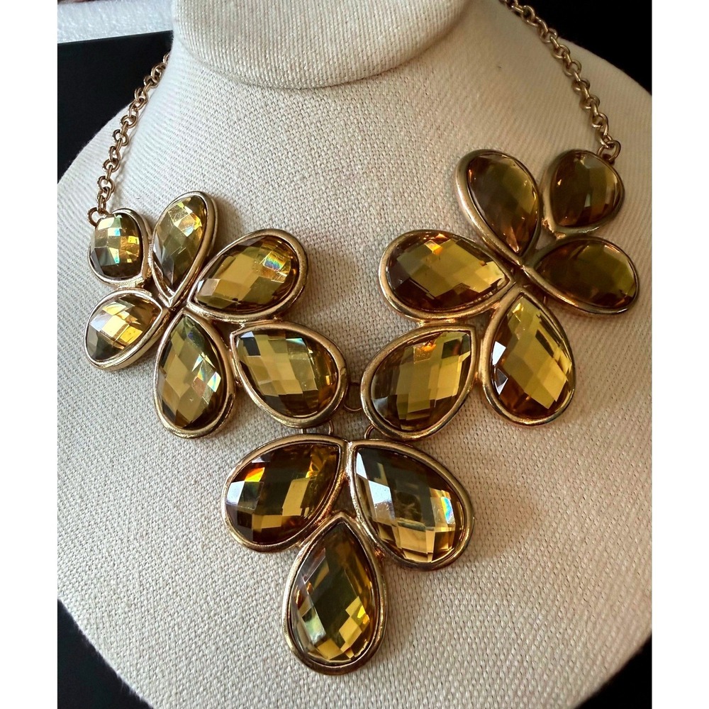 Vintage Gold Tone Flower Necklace Large Faceted Statement Bib  Cluster